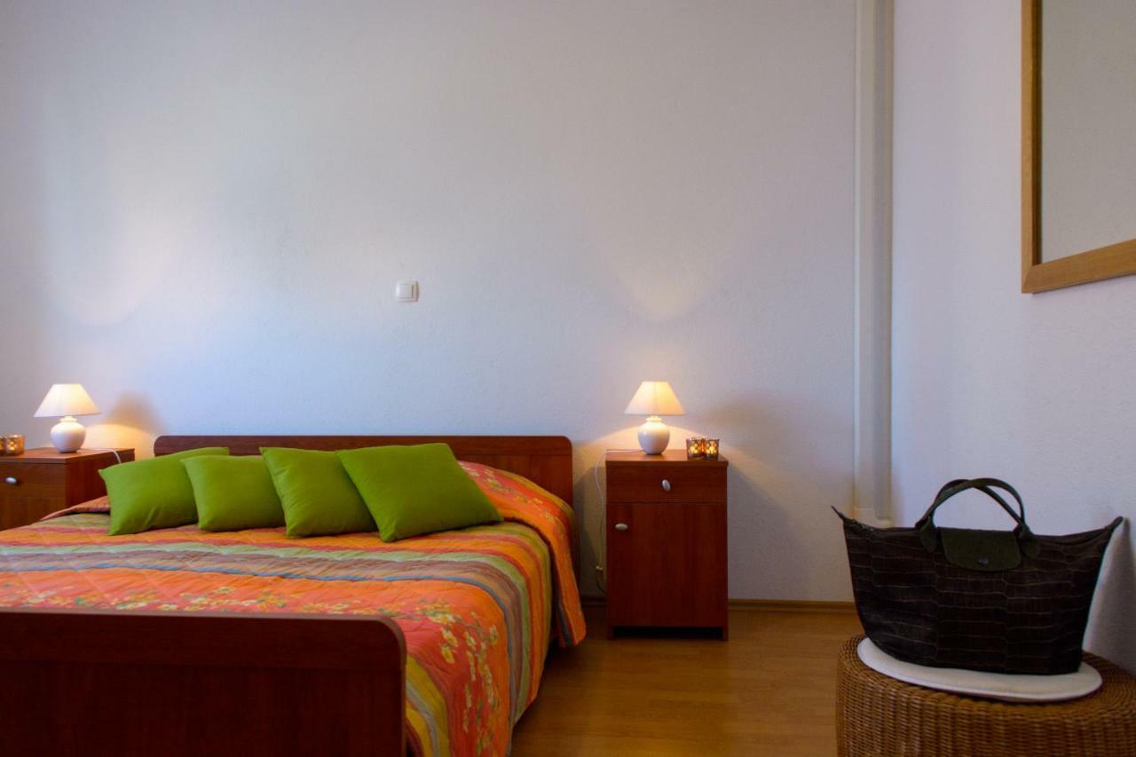 Apartments Topli Bok Trogir Exterior photo